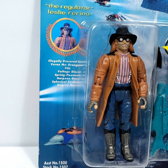 Playmates SeaQuest DSV Action Figure The Regulator Leslie Ferina With Orangutan - Picture 2 of 5